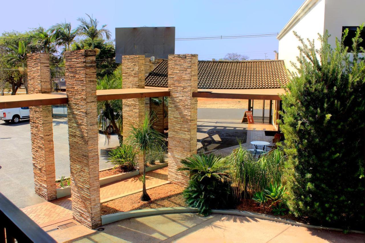Vancouver Hotel- 500 Metros Rodovia Anhanguera Ribeirao Preto Exterior photo