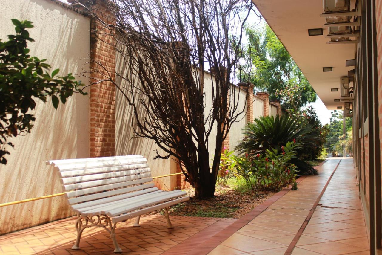Vancouver Hotel- 500 Metros Rodovia Anhanguera Ribeirao Preto Exterior photo