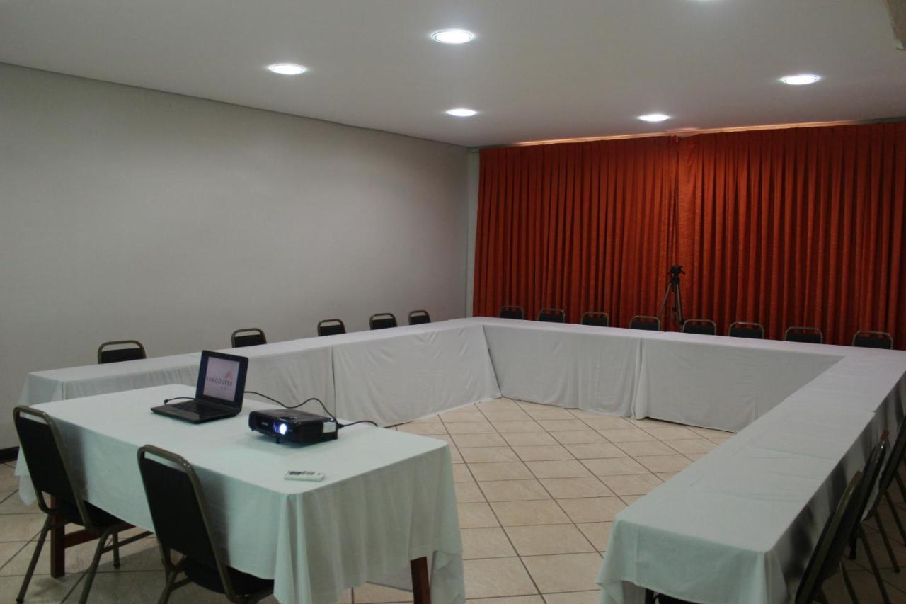 Vancouver Hotel- 500 Metros Rodovia Anhanguera Ribeirao Preto Exterior photo