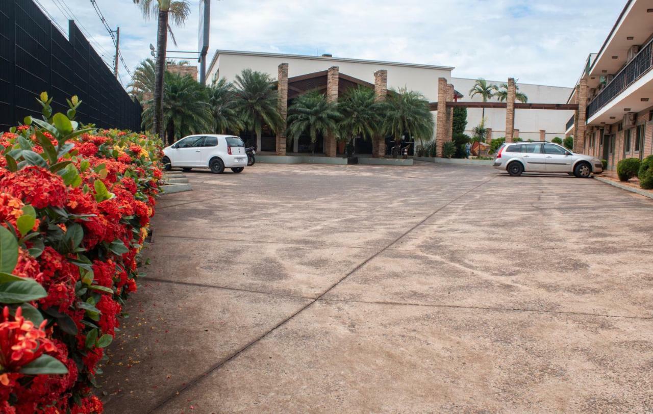 Vancouver Hotel- 500 Metros Rodovia Anhanguera Ribeirao Preto Exterior photo